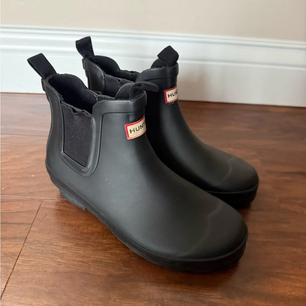 Hunter Matte Kids Original Black Mini Chelsea Boots-Size 2